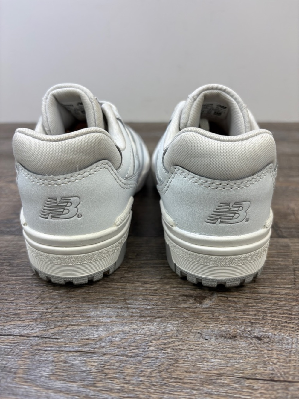 New Balance 550 White Leather Sneakers | Classic Retro |Youth Size 3 (Women’s 5) - Picture 3 of 8